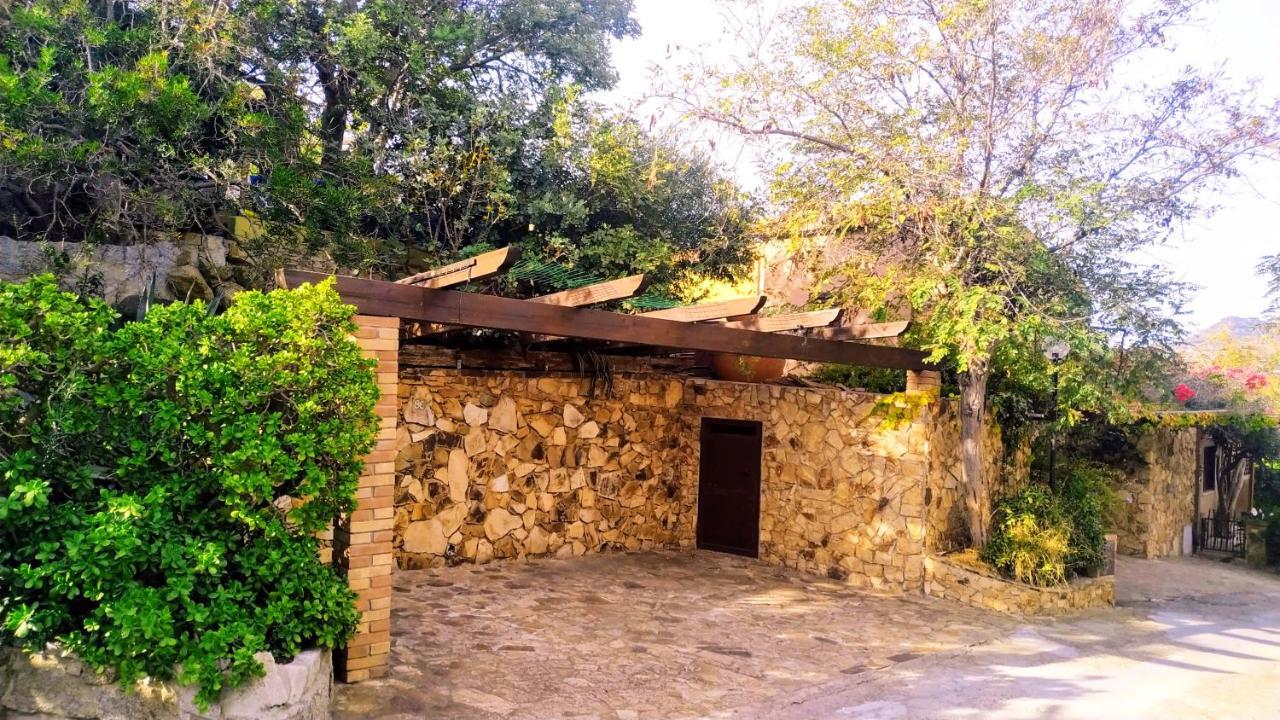 Villa Milena Villasimius, Wifi Gratuito, Ampio Giardino A 300 M Dal Mare Bagian luar foto